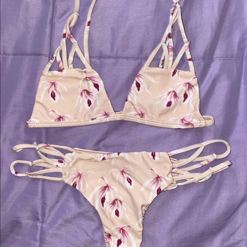 Acacia Set